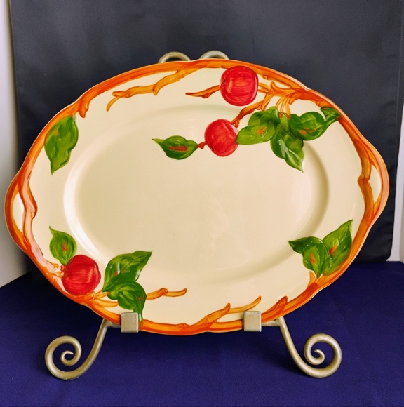 Francis Serving Dishes